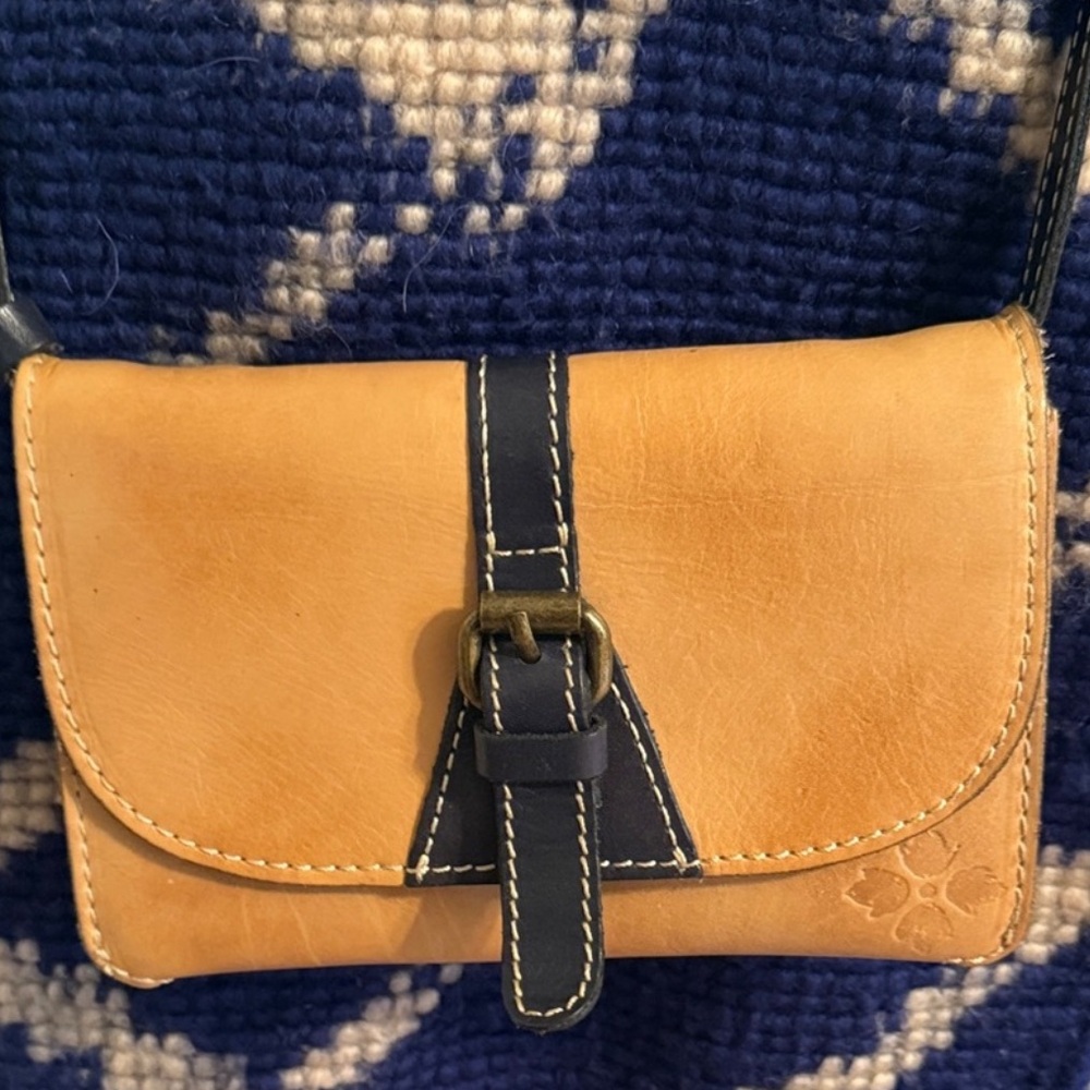 Patricia Nash Torri Crossbody, GUC